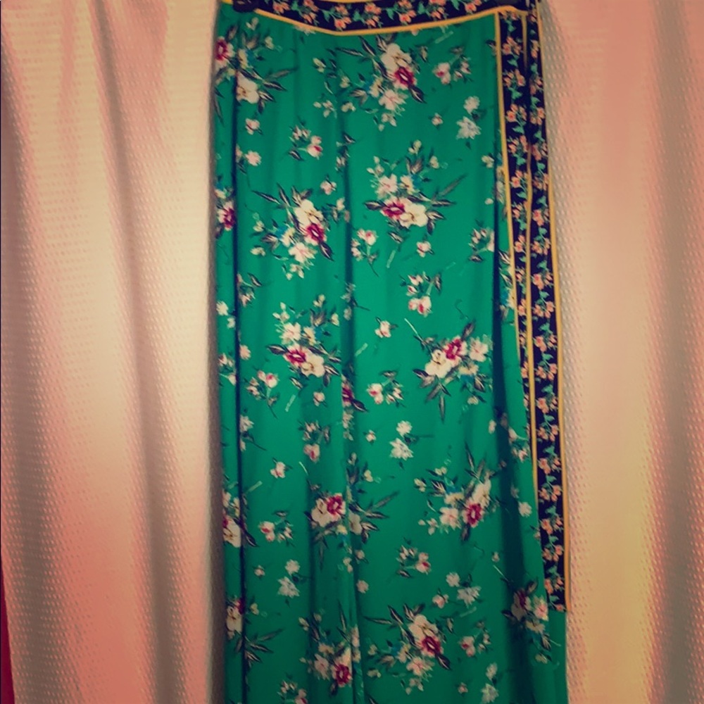 NWOT. Never worn to long for me.